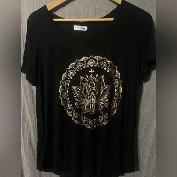 🪷LA SOUL SHIRT🪷 - Picture 2 of 4